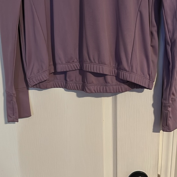 Under Armour Women’s sun Hoodie purple Size M - Picture 3 of 5